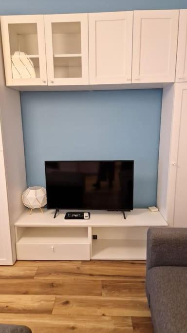 Monolocale Blu Flat - Fondazione Prada, Ieo, Duomo 15 Minuti Apartment Milan
