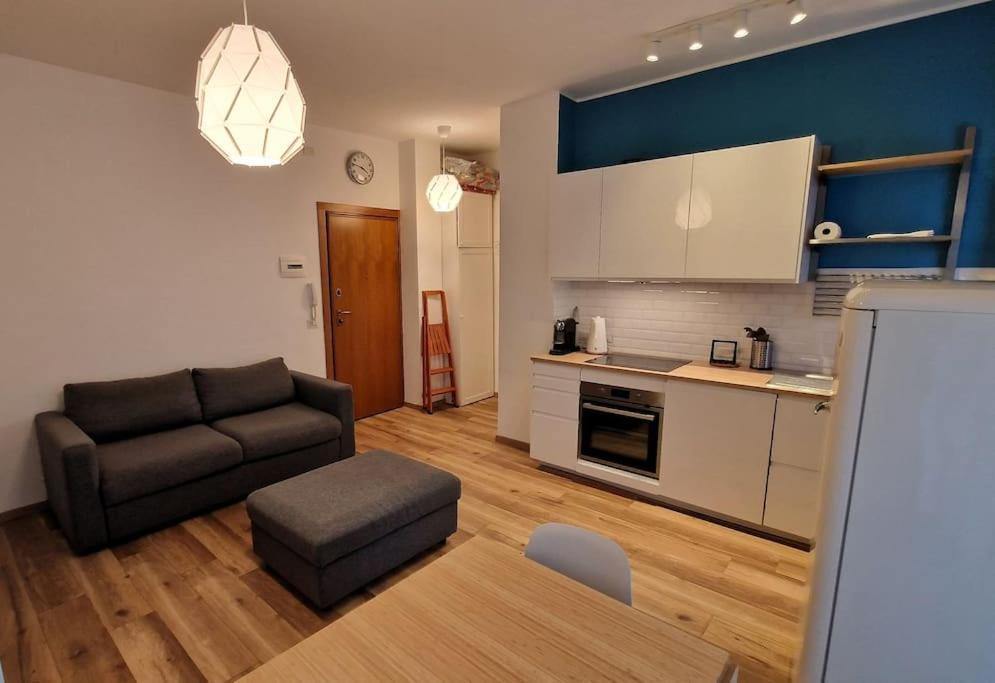 Monolocale Blu Flat - Fondazione Prada, Ieo, Duomo 15 Minuti Apartment